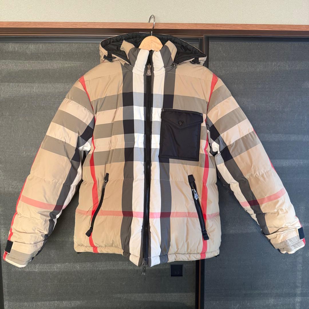 バーバリー リバーシブル フード付きダウンジャケット XL