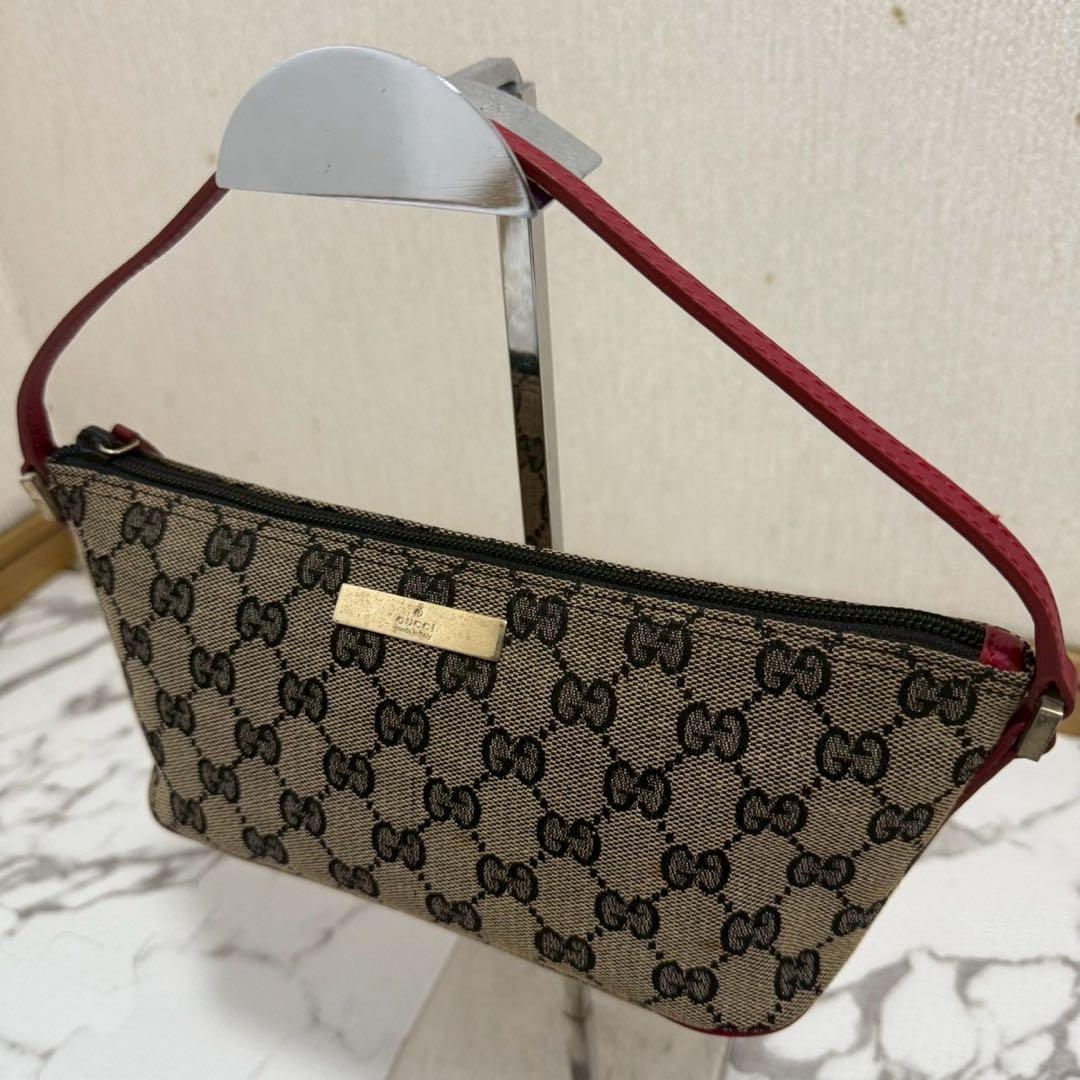 バッグ Gucci Accessory Pouch GG Canvas Handbag
