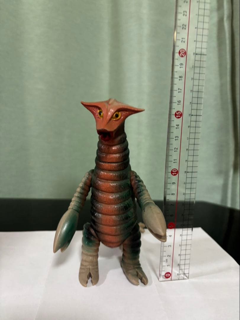 ウルトラ怪獣　ソフビ人形　サドラ Amazon.co.jp: 絶版 ウルトラ怪獣シリーズ サドラ ソフビ ライブサイン