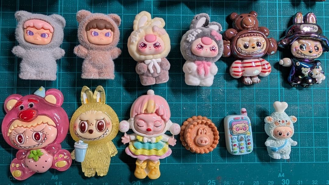 ラブブ風フィギュア・ビーズ・デコパ22個セット(他キャラあり