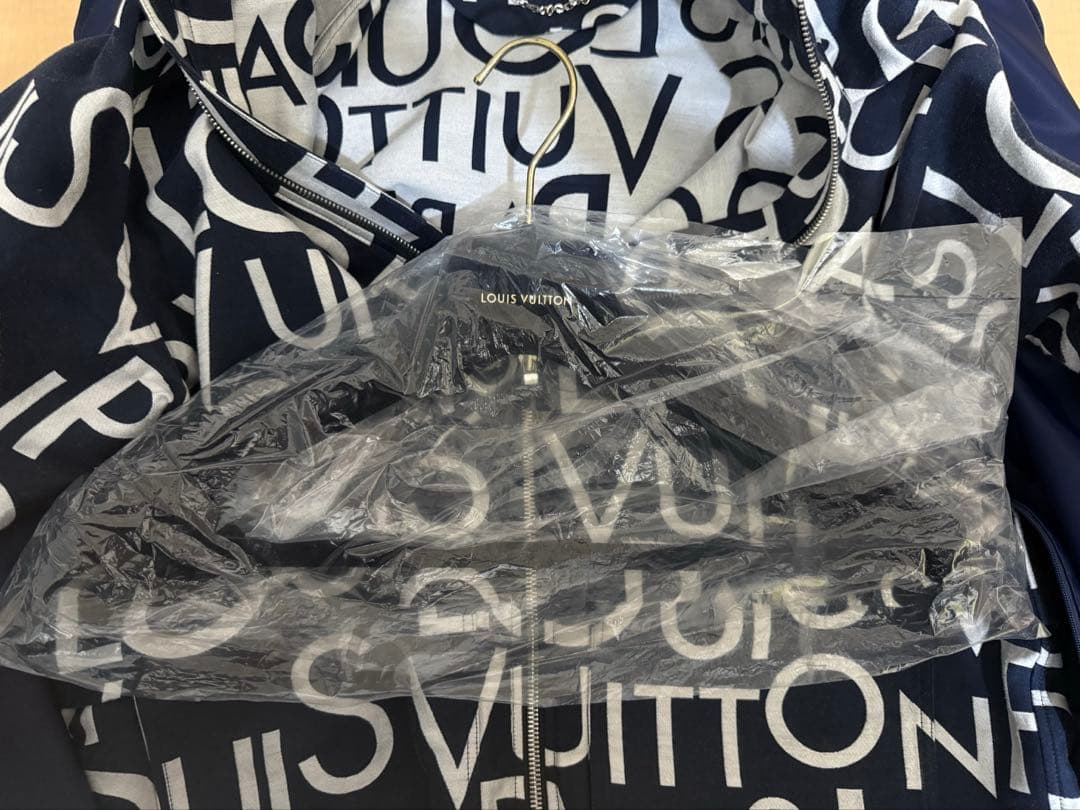 ルイヴィトン パッカブルギャラクシー ブルゾンパーカー ネイビー S〜M