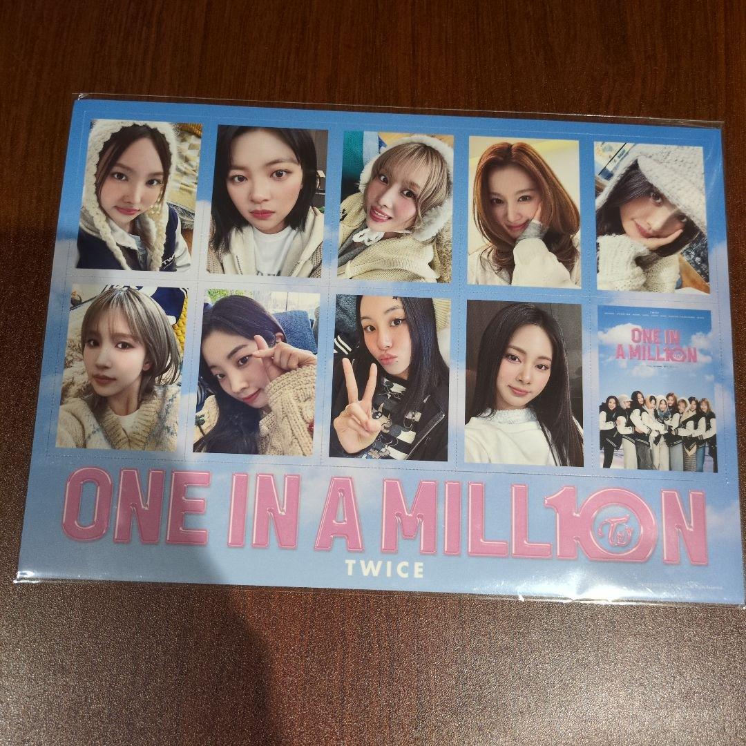 TWICE 映画 入場者特典プレゼント 第1弾 ONE IN A MILL10N - メルカリ