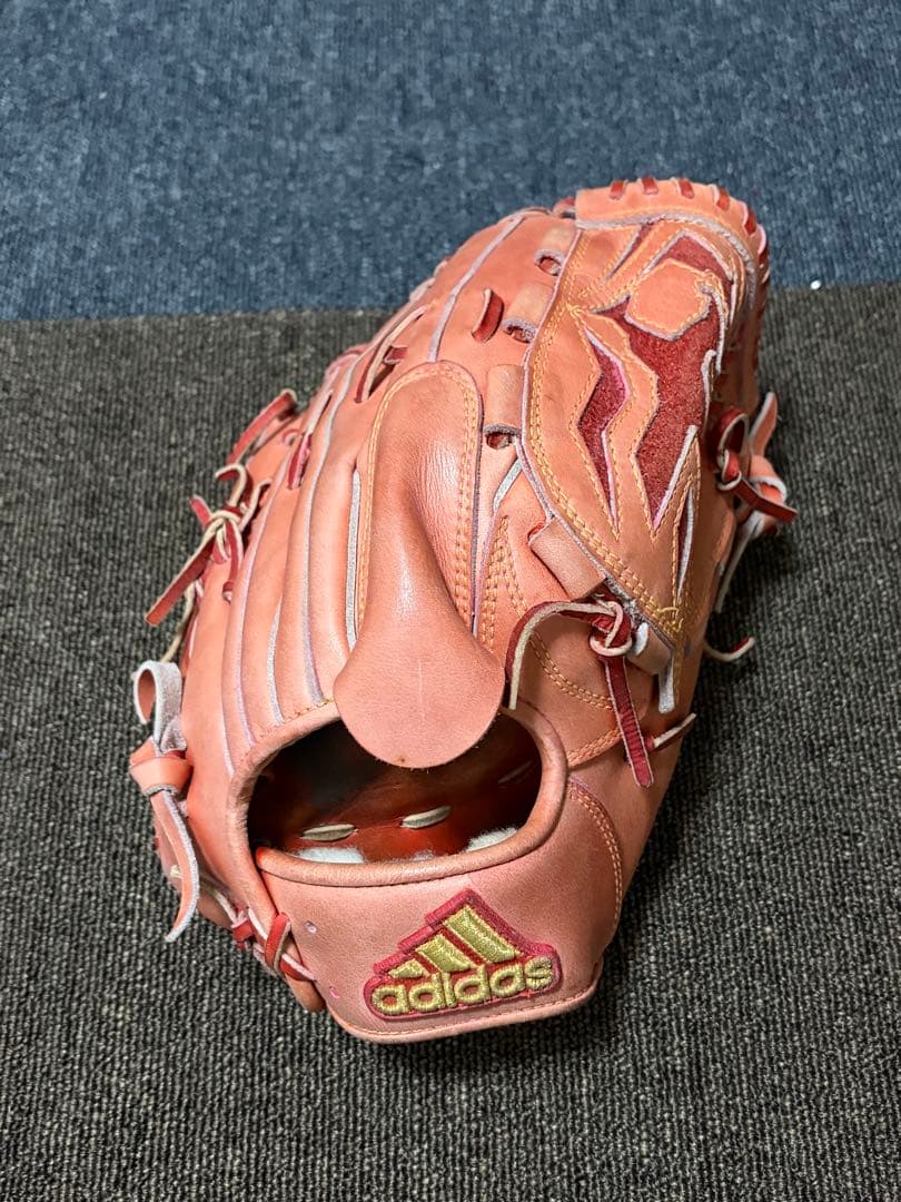 adidas レッド 硬式グローブ 投手用グラブ 硬式