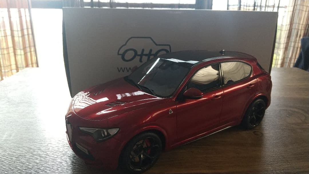 Otto Models アルファロメオ 1/18 レッド