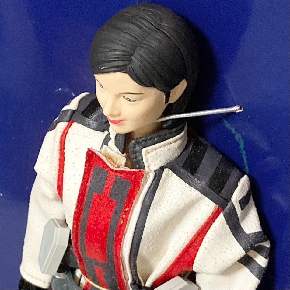 ウルトラ女性隊員シリーズ ウルトラマンティガ レナ隊員 1/6