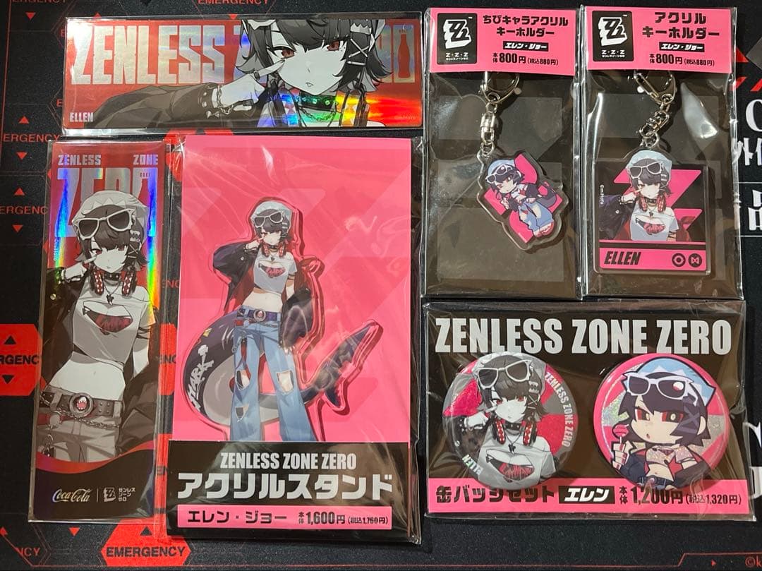 エレン ゼンゼロ ファミマ コラボ アクリルスタンド キーホルダー 缶バッジ他