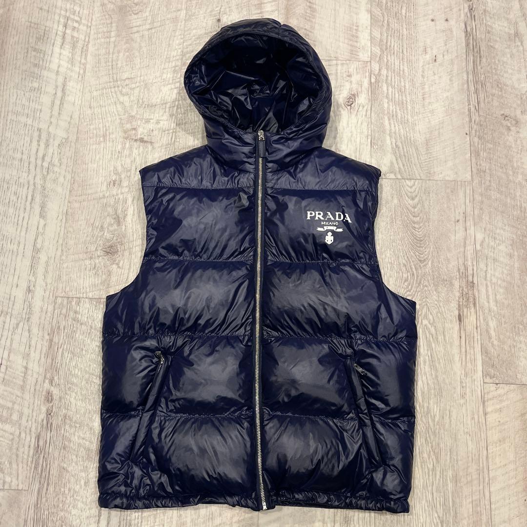 PRADA プラダダウンベスト