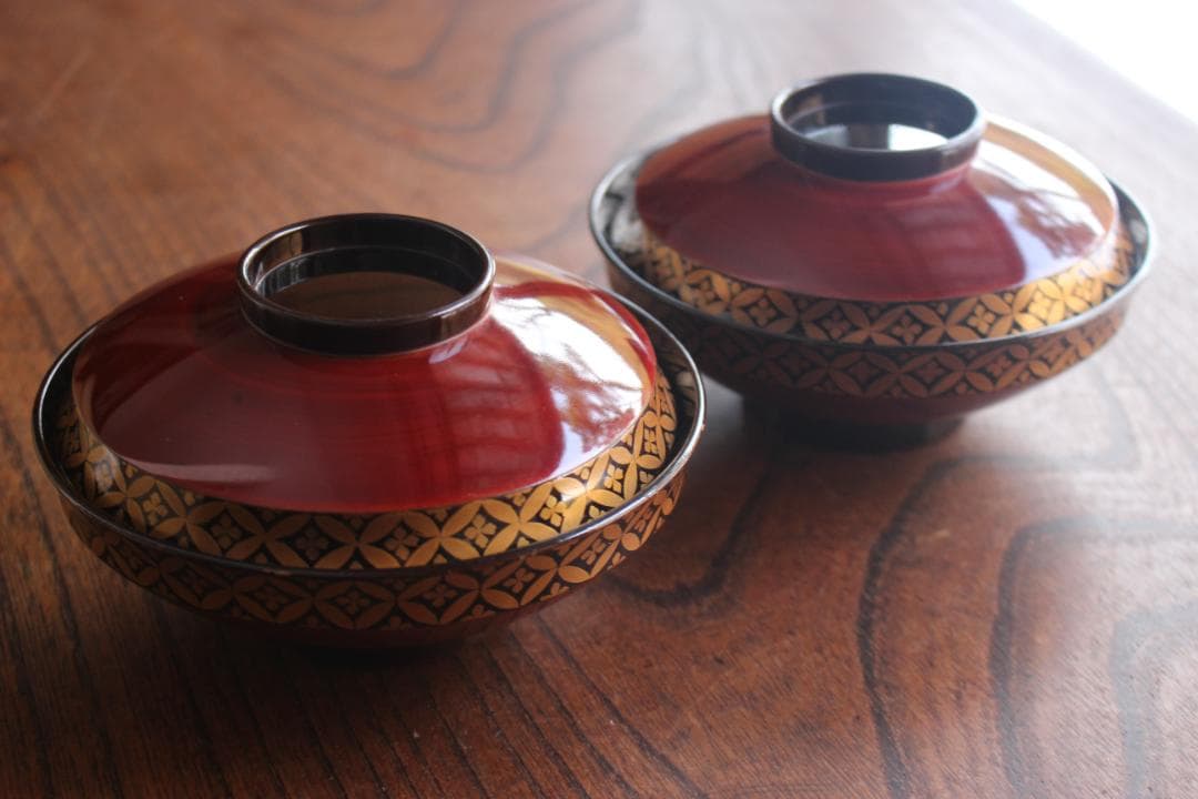 小傷有！極上溜塗に優美な七宝蒔絵の映えるお椀2点（検輪島塗懐石椀蒔絵椀 丹保弘峰 輪島塗高蒔絵『宝尽くし大椀』 | 東京書芸館公式通販ウェブ