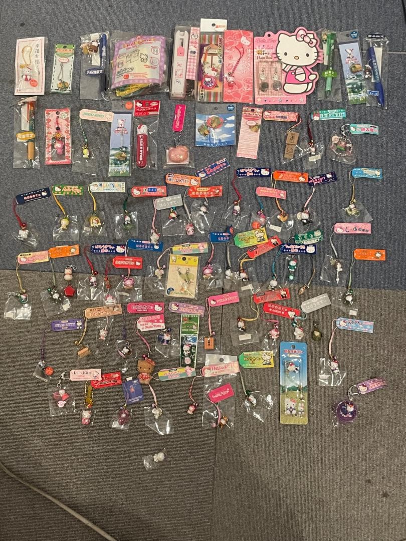 合*3様 ハローキティ 根付　ぬいぐるみボールペン等まとめセット　サンリオ　ご当 サンリオ ハローキティ ぬいぐるみおせわセット + ねんねセット