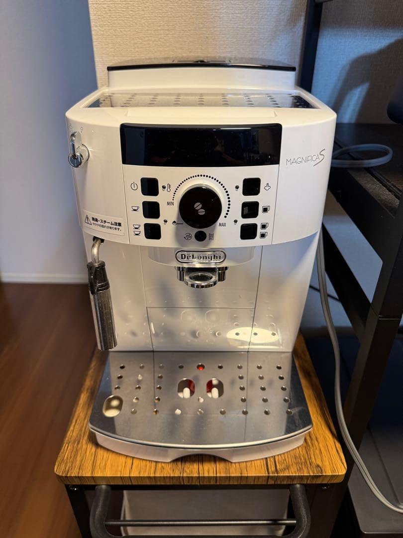 デロンギ コーヒーマシン マグニフィカS