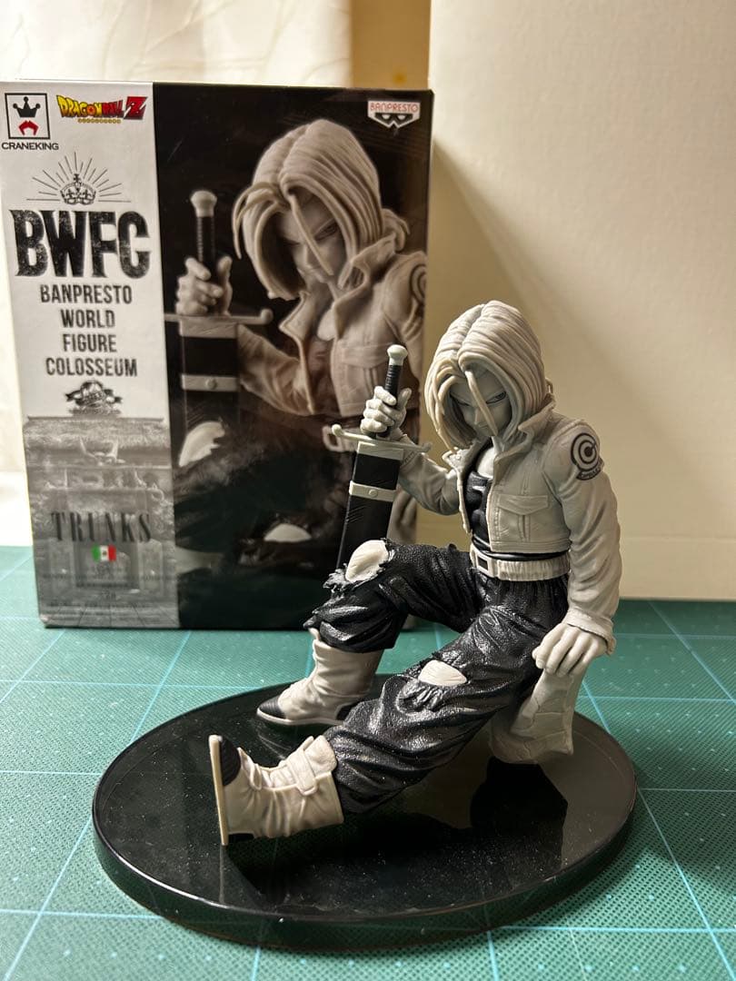 ドラゴンボール トランクス フィギュア BWFC モノクロカラー - メルカリ