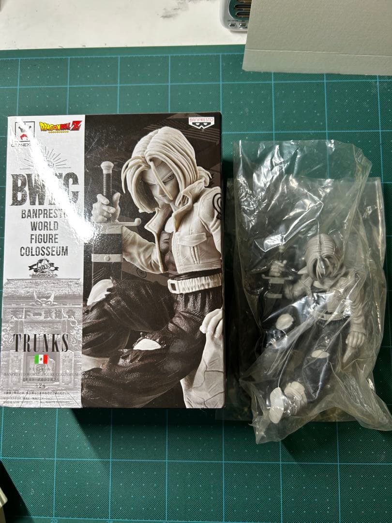 ドラゴンボール トランクス フィギュア BWFC モノクロカラー - メルカリ