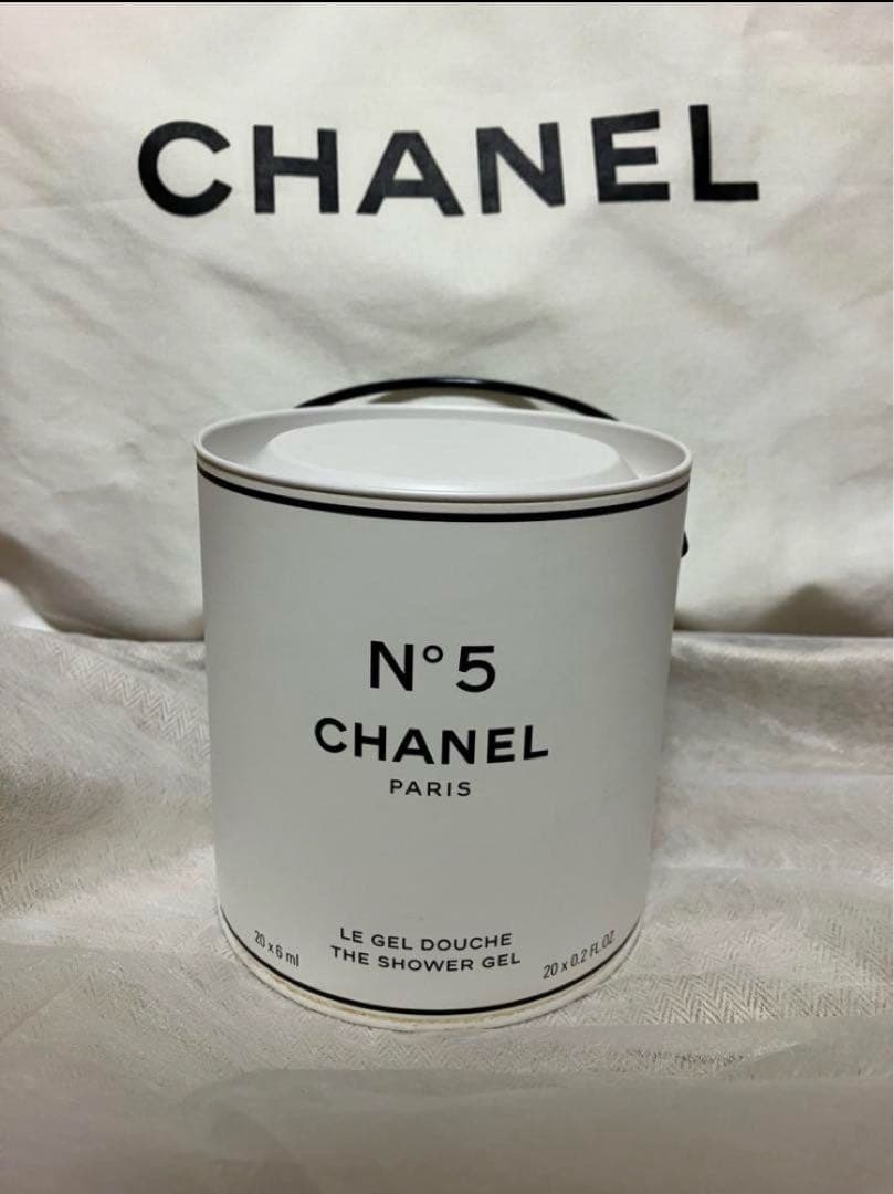 未使用CHANEL N°5 シャワージェル 200ml 空き箱