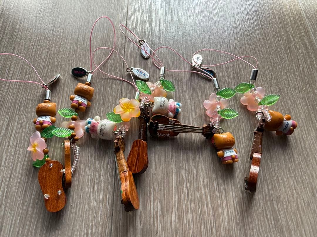 ご当地 日焼け白キティギターウクレレサンダル海亀kitty 根付け