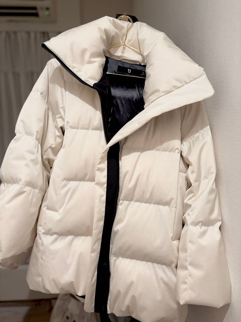 UNIQLO +J 復刻 ダウンボリュームジャケット オフホワイト