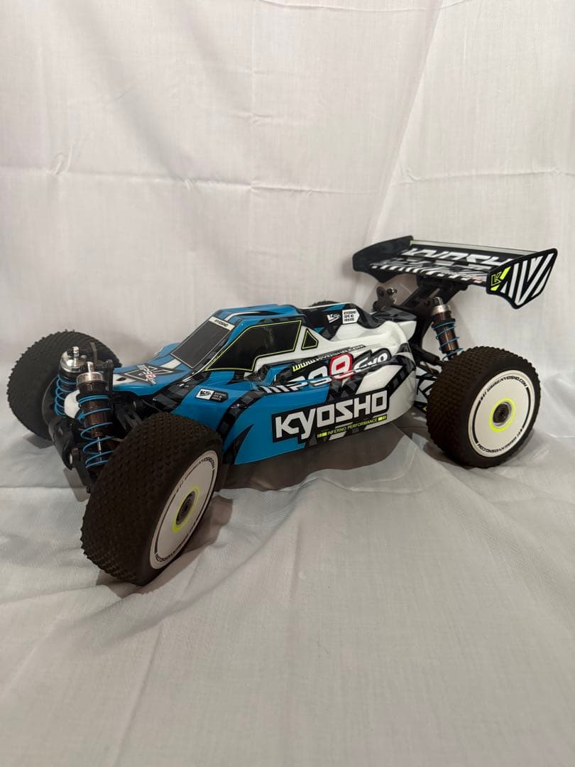 京商　インファーノ　mp9eEvo 電動ラジコン