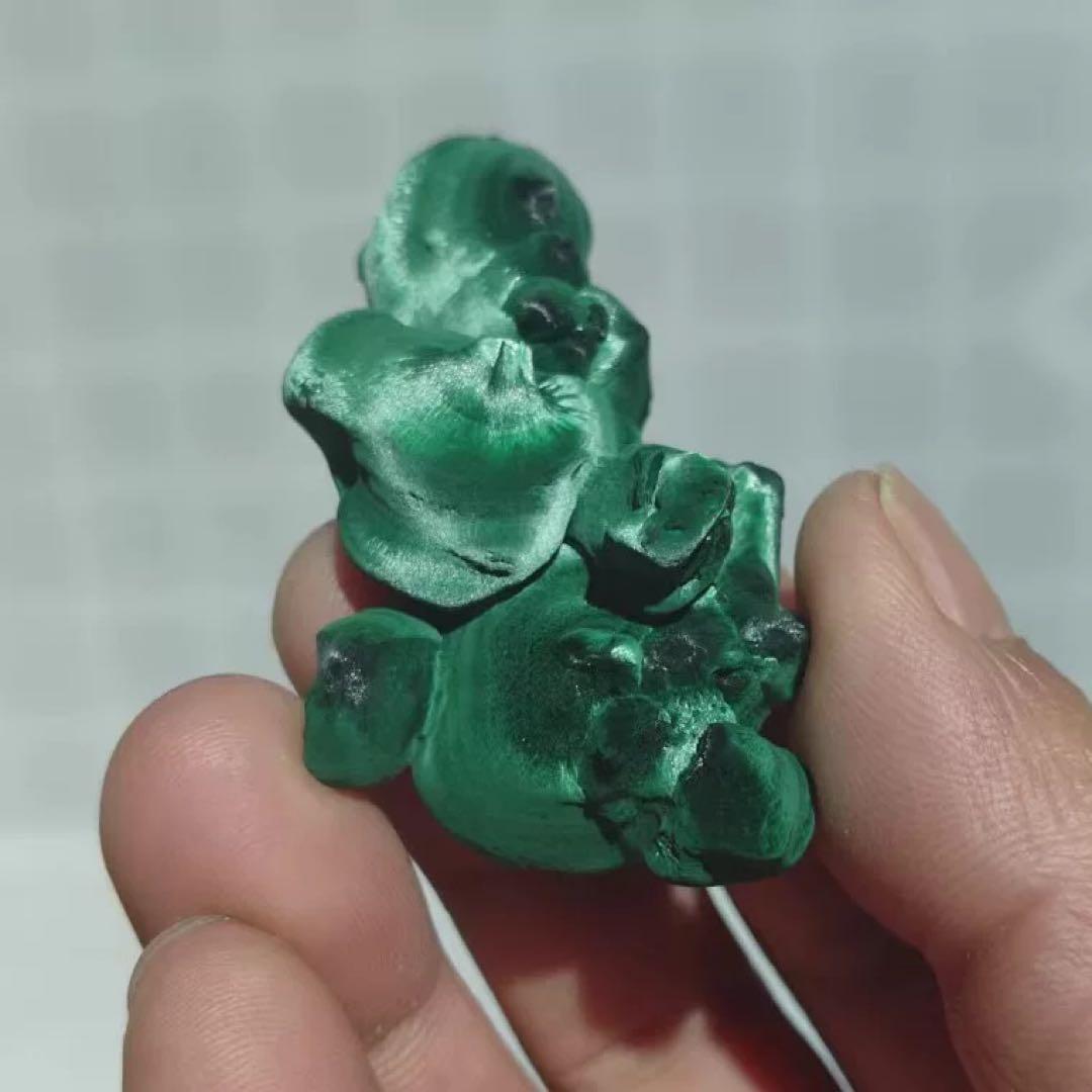 マラカイト　珍品 ベルベットマラカイト 孔雀石 鉱物標本　42.4g 置物