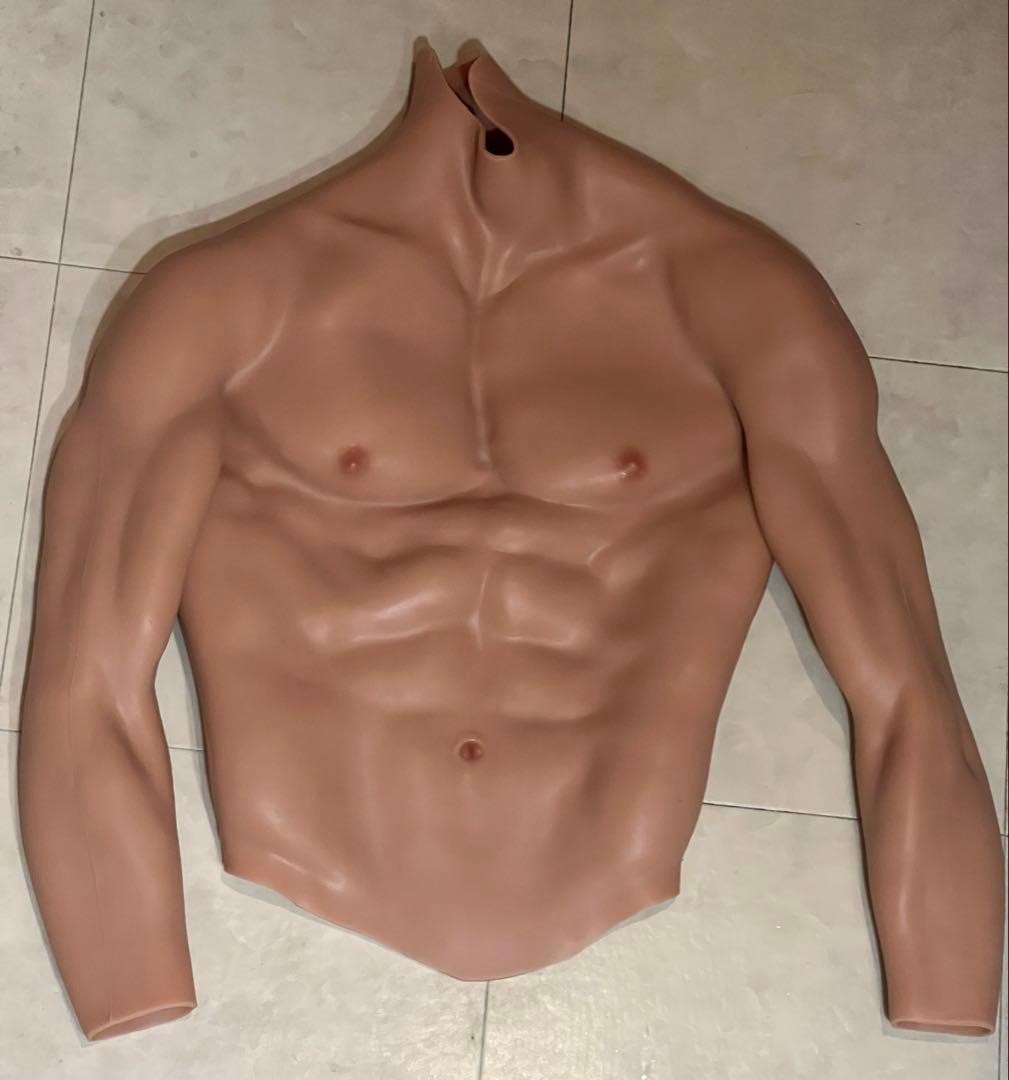 筋肉スーツ シリコーン胸筋 腕あり Sサイズ コスプレ - メルカリ