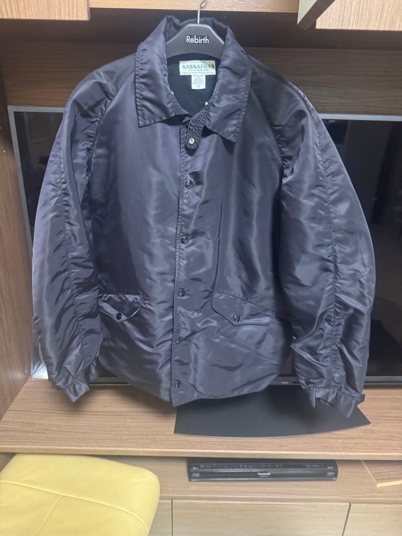 ササフラスのナイロンブルゾン