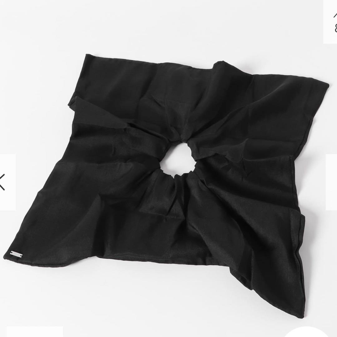 heyep（ヘイップ）シルクスクエアラージ　シュシュ