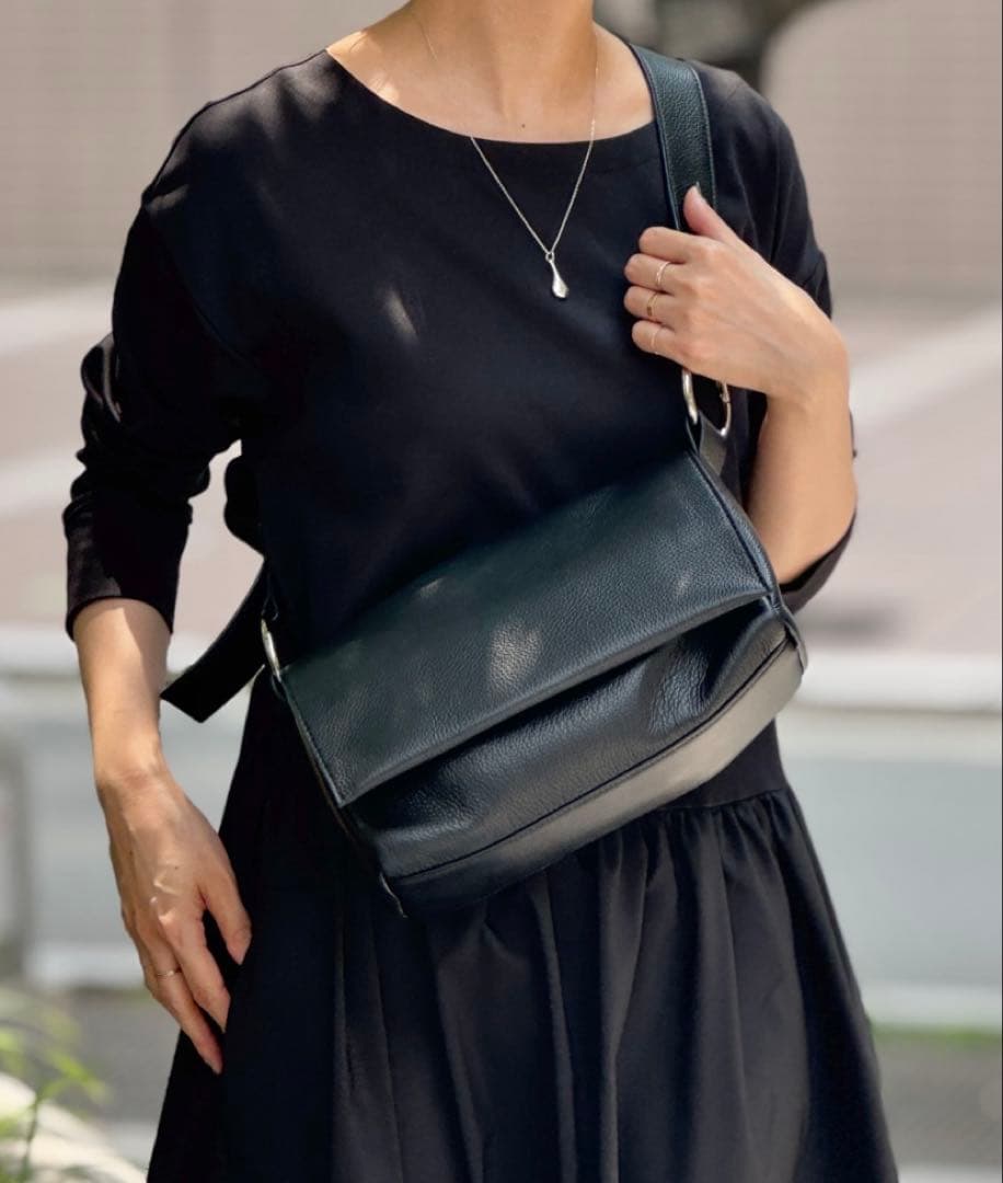 ビアズリー ショルダーbag ⭐︎BEARDSREY⭐︎