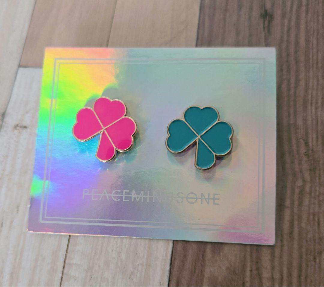 PEACEMINUSONE クローバーピンバッチセット現在入手不可能 三つ葉のクローバー ピンズ シャムロック ピンバッジ アクセサリー