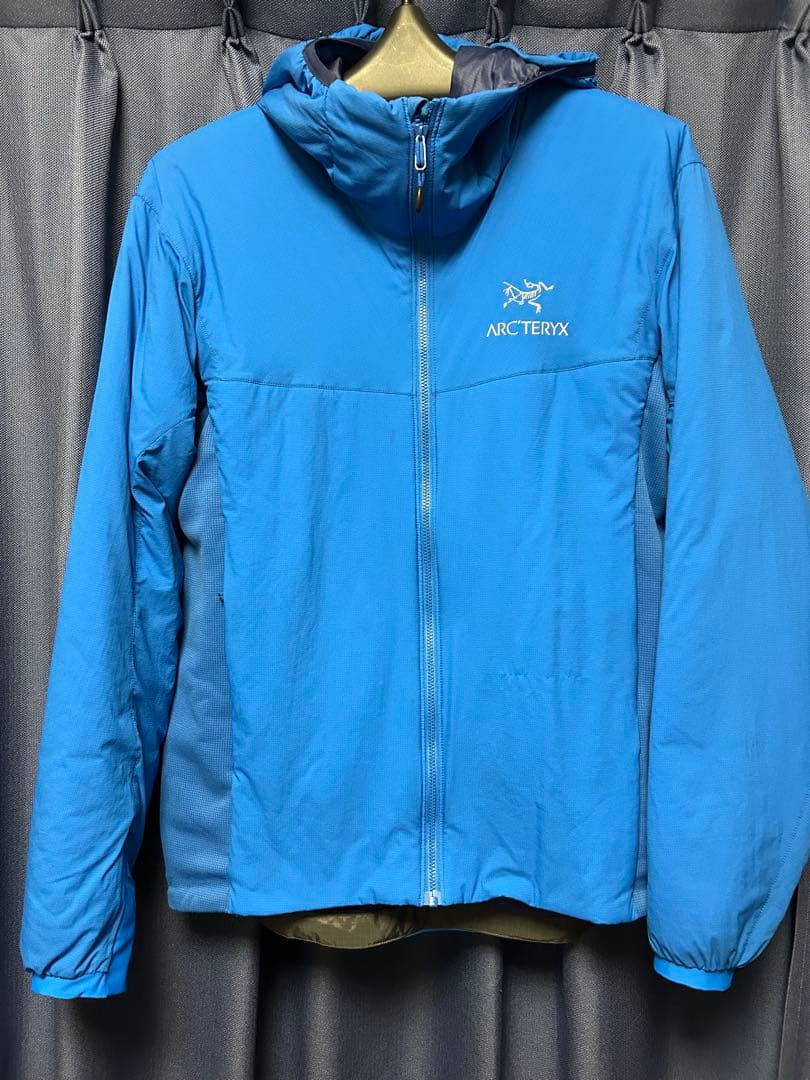 ARC'TERYX ATOM フード付きナイロンジャケット