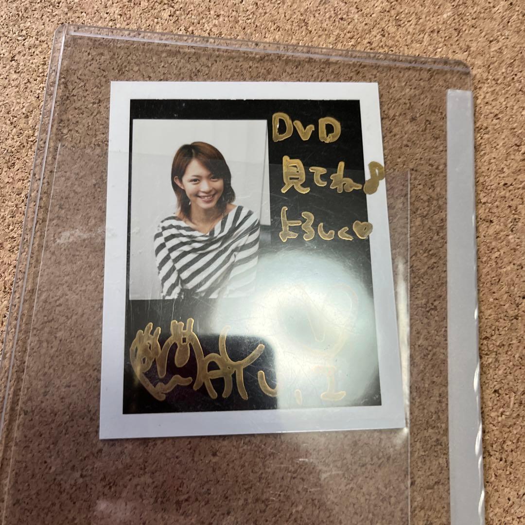 岩佐真悠子イワマユサイン入りポラロイド