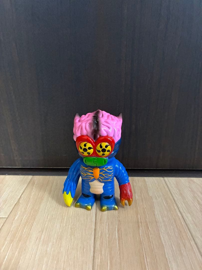 リアルヘッド　ソフビ　ウチュウマン