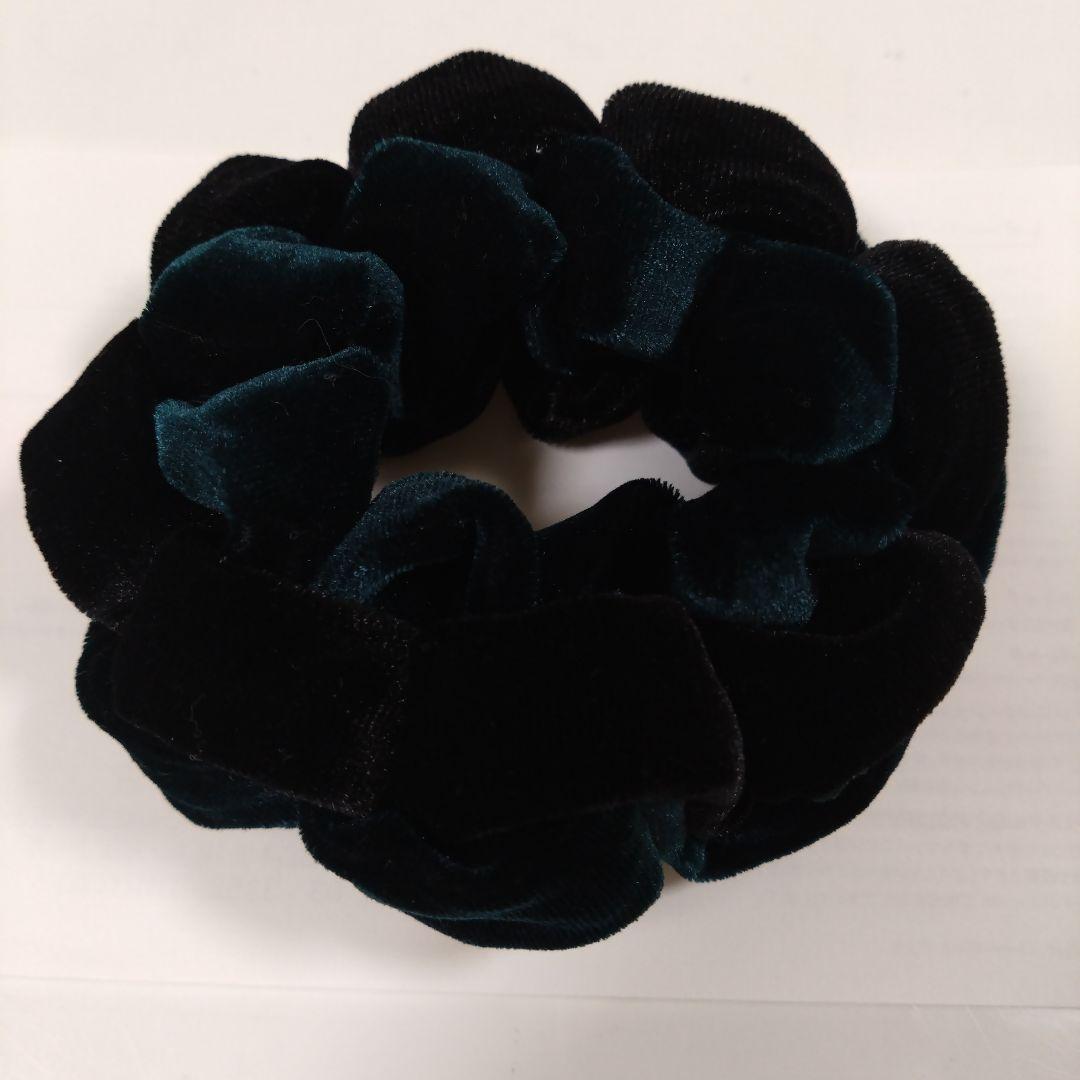 acca ベルベット ループシュシュ ブラック - メルカリ