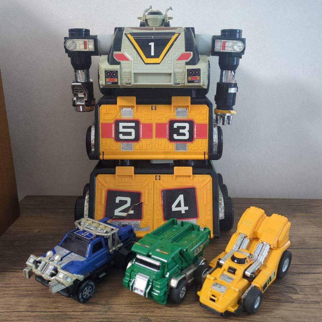 DXビクトレーラー　激走戦隊カーレンジャー　DX VRVロボ 戦闘要塞 DX ビクトレーラー (Battle Fortress Victrailer) レビュー