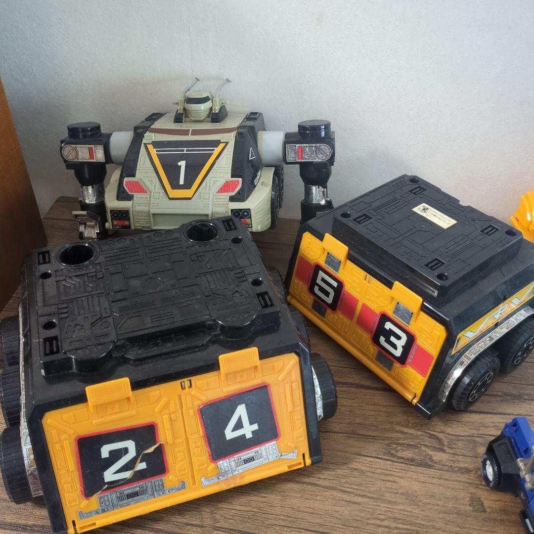 DXビクトレーラー 激走戦隊カーレンジャー DX VRVロボ - メルカリ