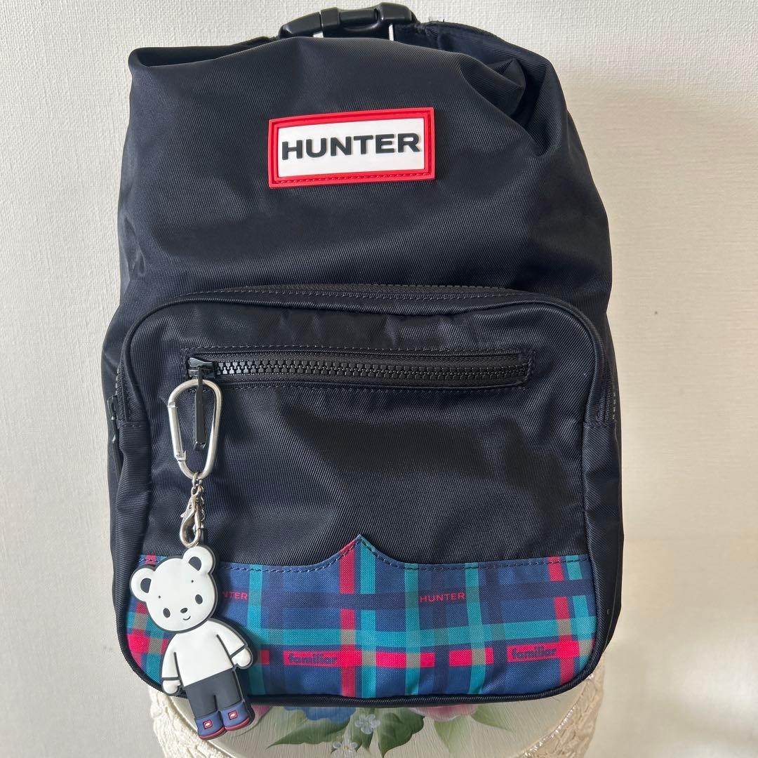 ファミリア✖️ハンターチェック柄リュック HUNTER×familiar 初のコラボレーション！親子で使えるレイングッズが