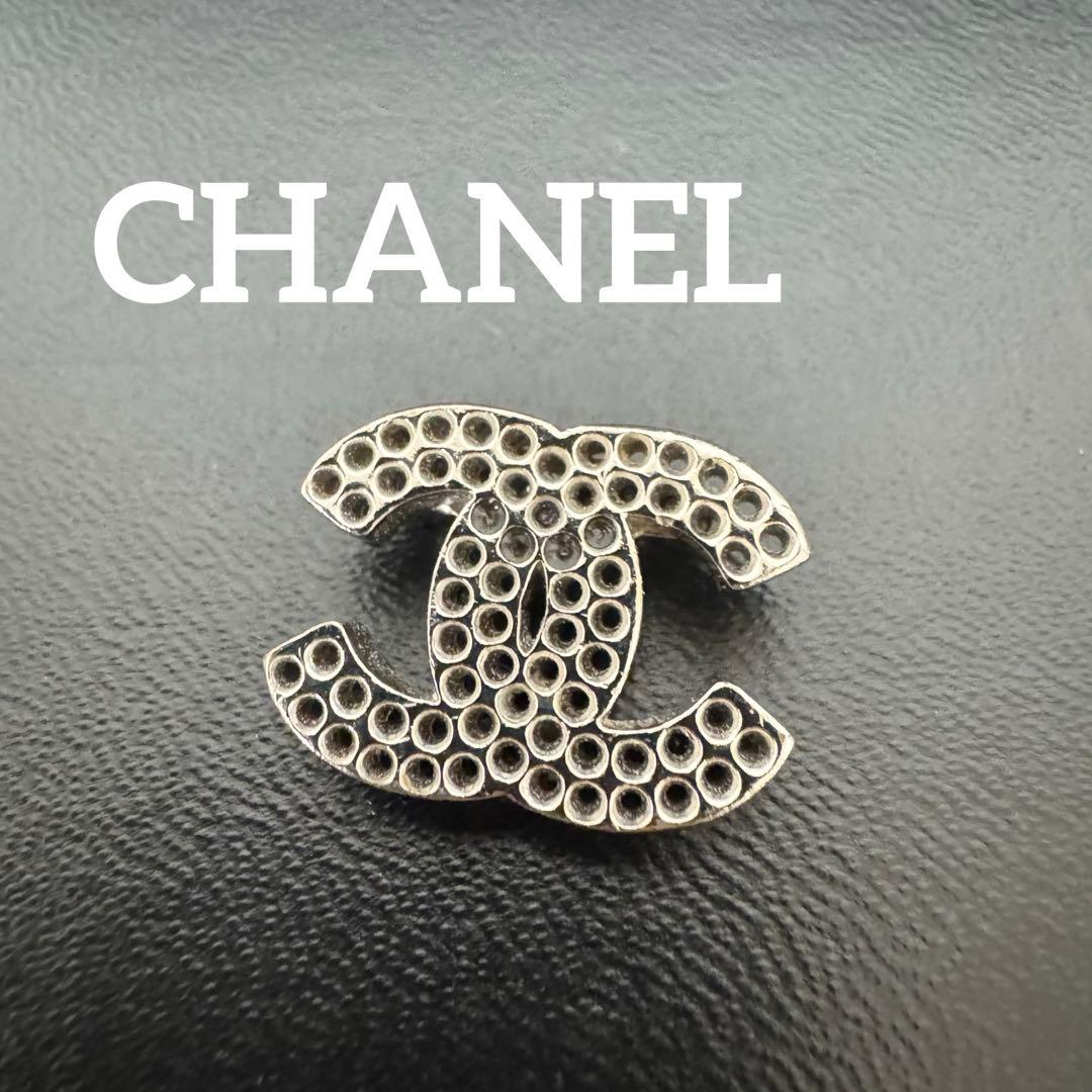 CHANEL シャネル ブローチ パンチング シルバー 小物 レディース