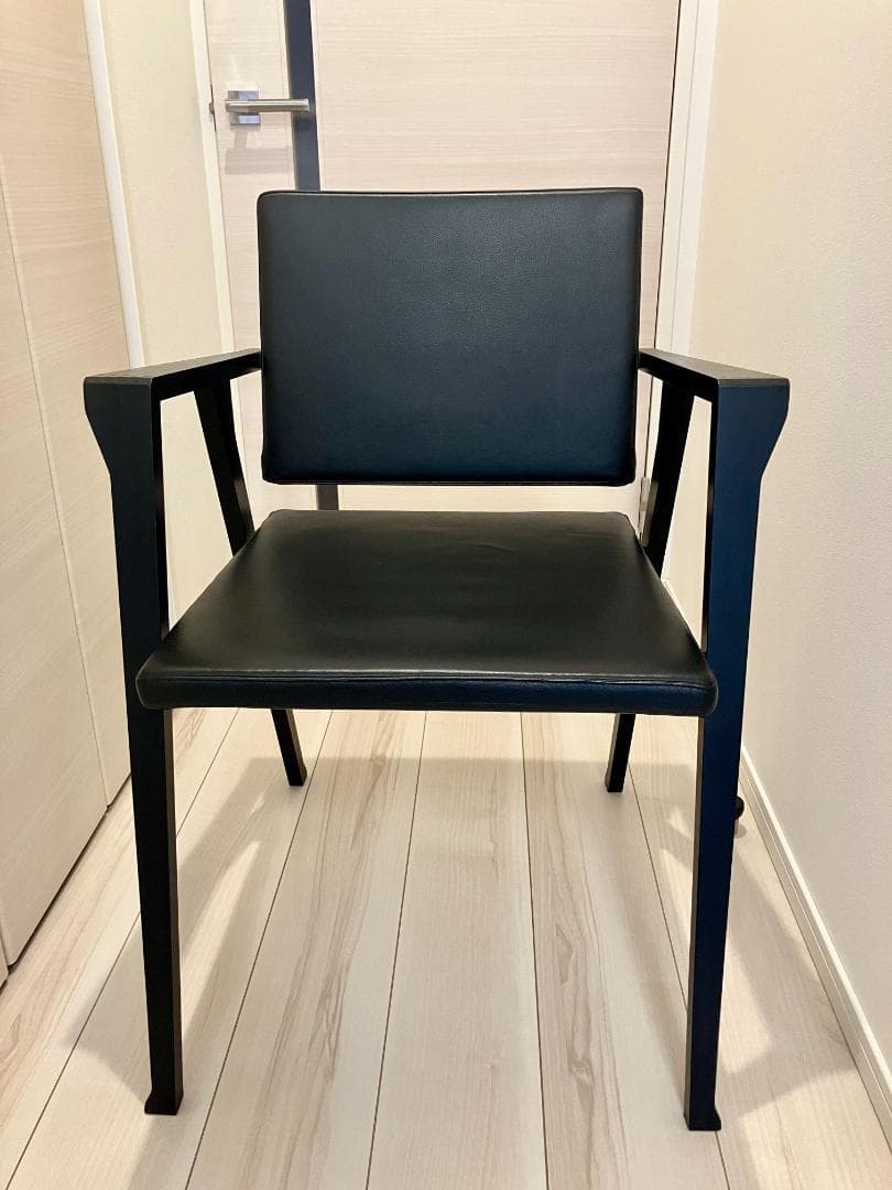 カッシーナ】ルイーザ アームチェア 1脚 - メルカリ