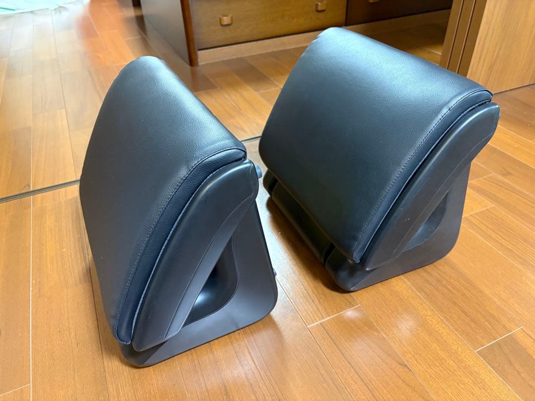 TOYOTA 純正　オットマン　2個セット トヨタ純正 オットマン zrr80フットレスト【タイヤパーツ買取】 | 工具