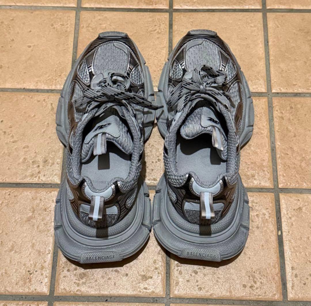 BALENCIAGA 3XL グレー スニーカー 43 箱付き 紐 黒 シルバー - メルカリ