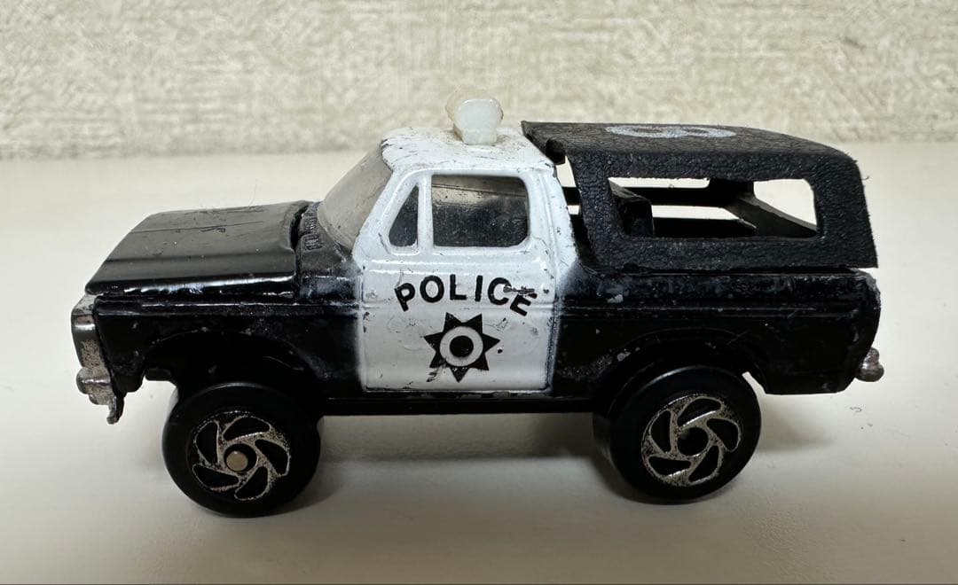 Zylmex Zee P369 フォードブロンコ 4x4 POLICE SUV Zylmex Zee P369 フォードブロンコ 4x4 POLICE SUVの通販 by OV｜ラクマ