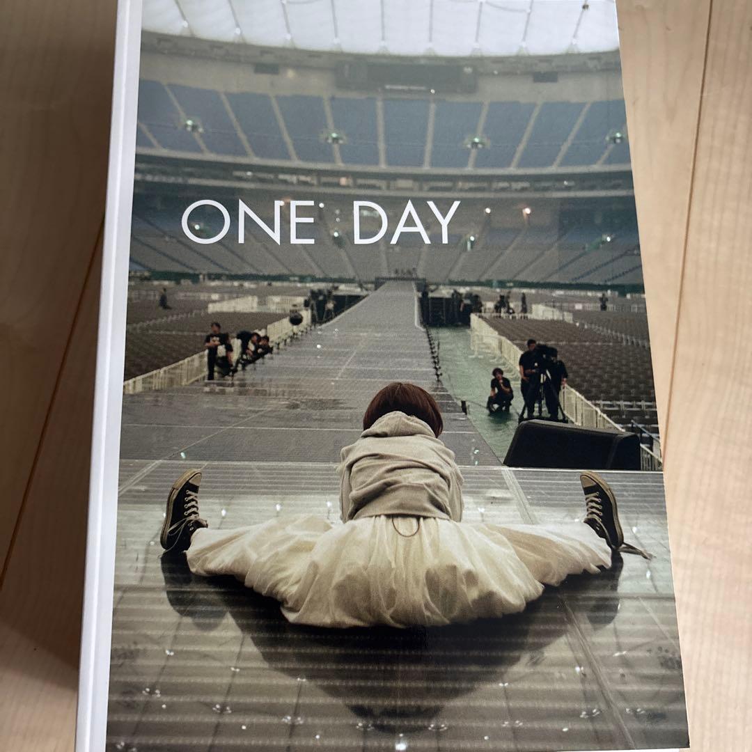 YUKI 写真集「LETTERS FROM ME:YUKI」完全数量限定BOX - メルカリ