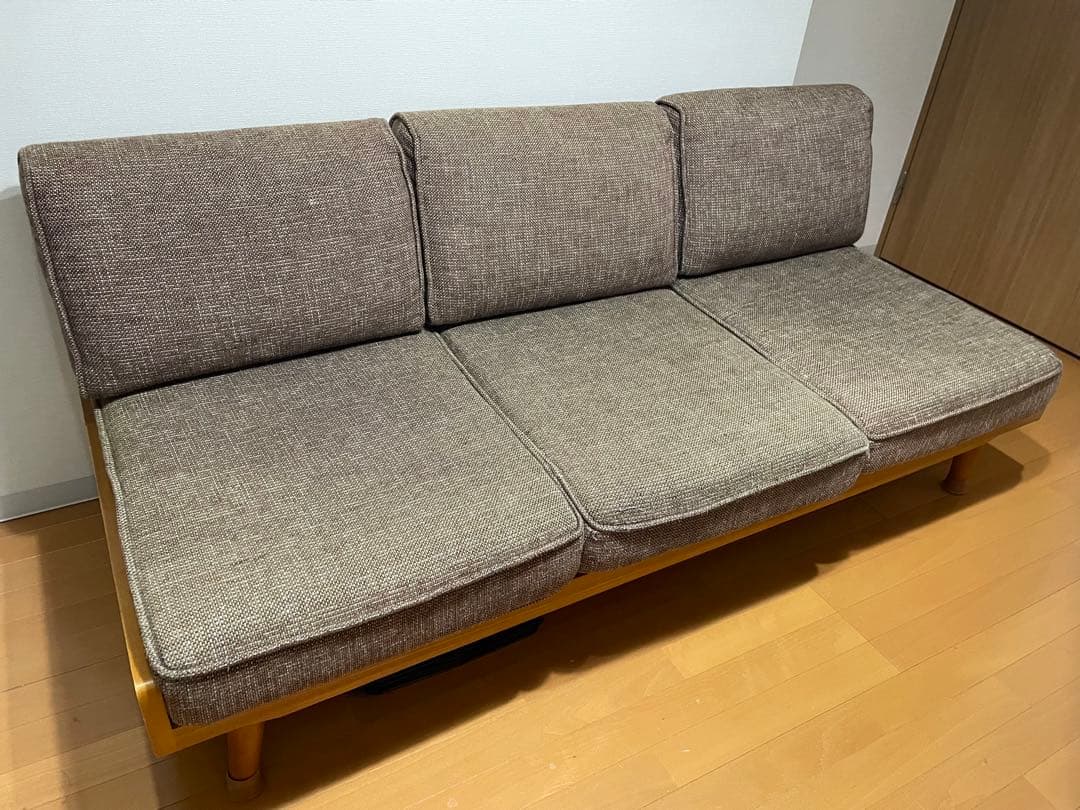 UNICO ソファ ALBERO 3シーター（送料込み）　※出品期間2/21まで