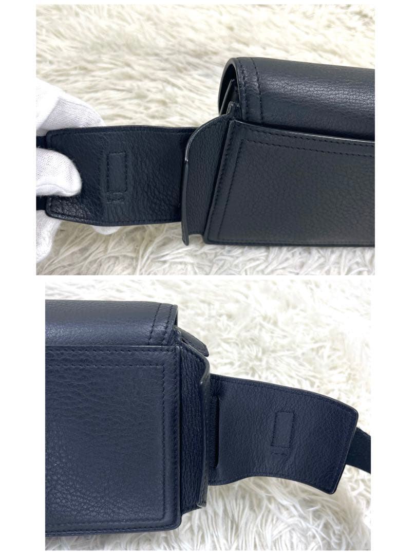 専用品‼️ BURBERRY バーバリー ボディバッグ ロゴ押し オールレザー