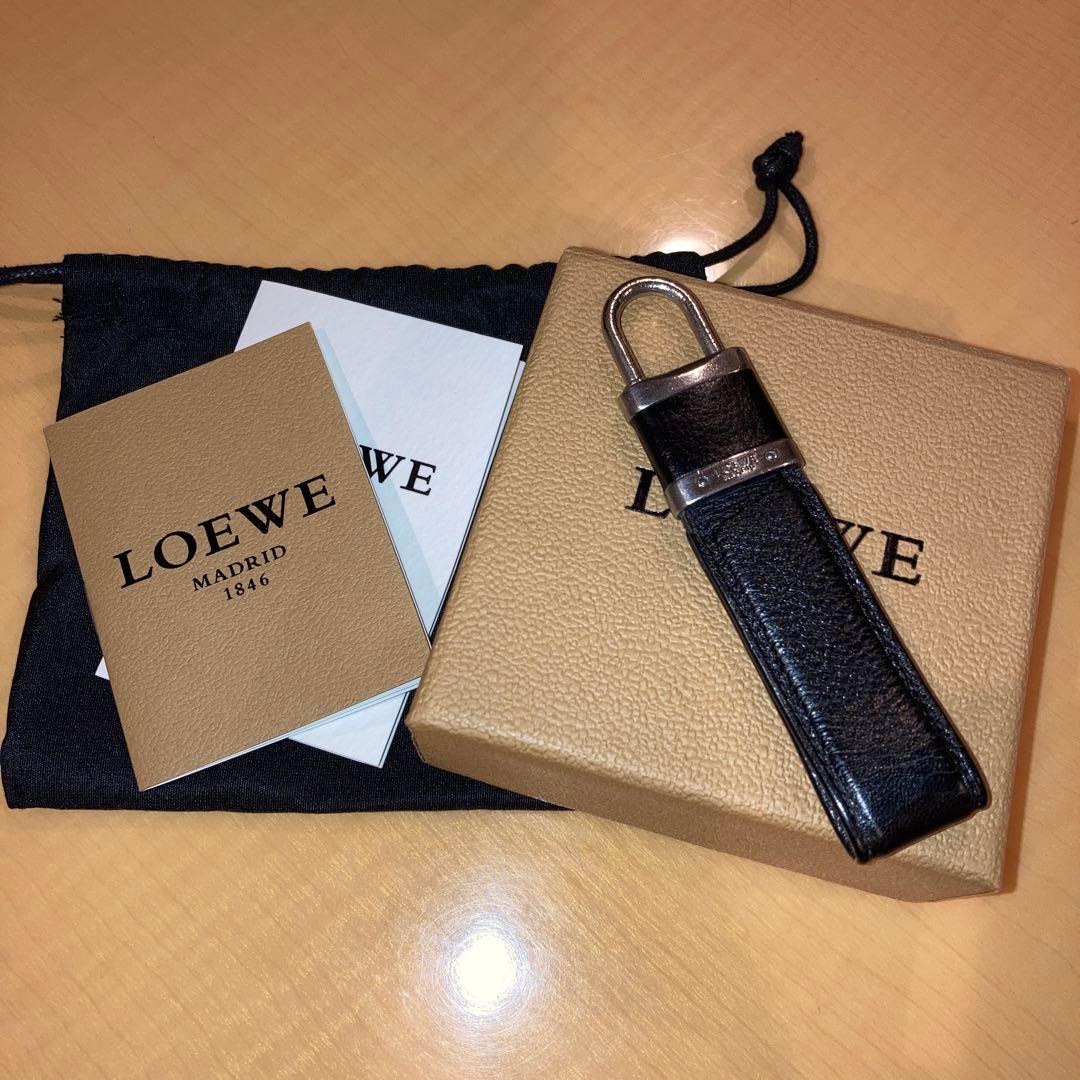 LOEWE ロエベ　キーリング　パッドロック　南京錠風