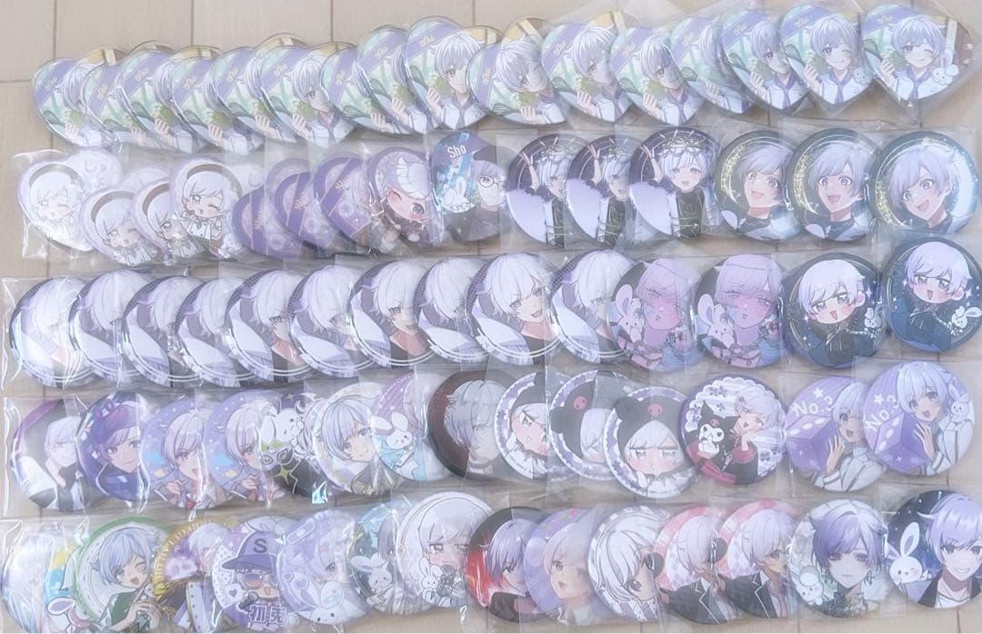 いれいす 初兎 缶バッジ - メルカリ