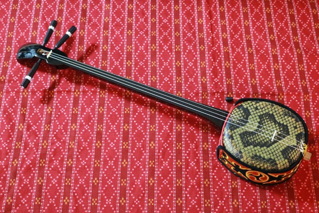 三線　沖縄三線初心者にもおすすめ　リーズナブルでお求めやすい三線 新品未使用品