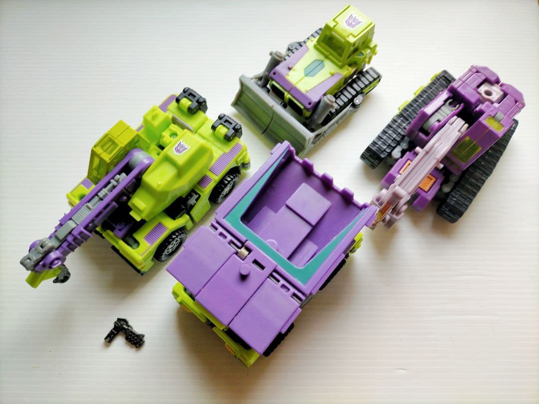 トランスフォーマー ユニバース デバステーター セット デバスター