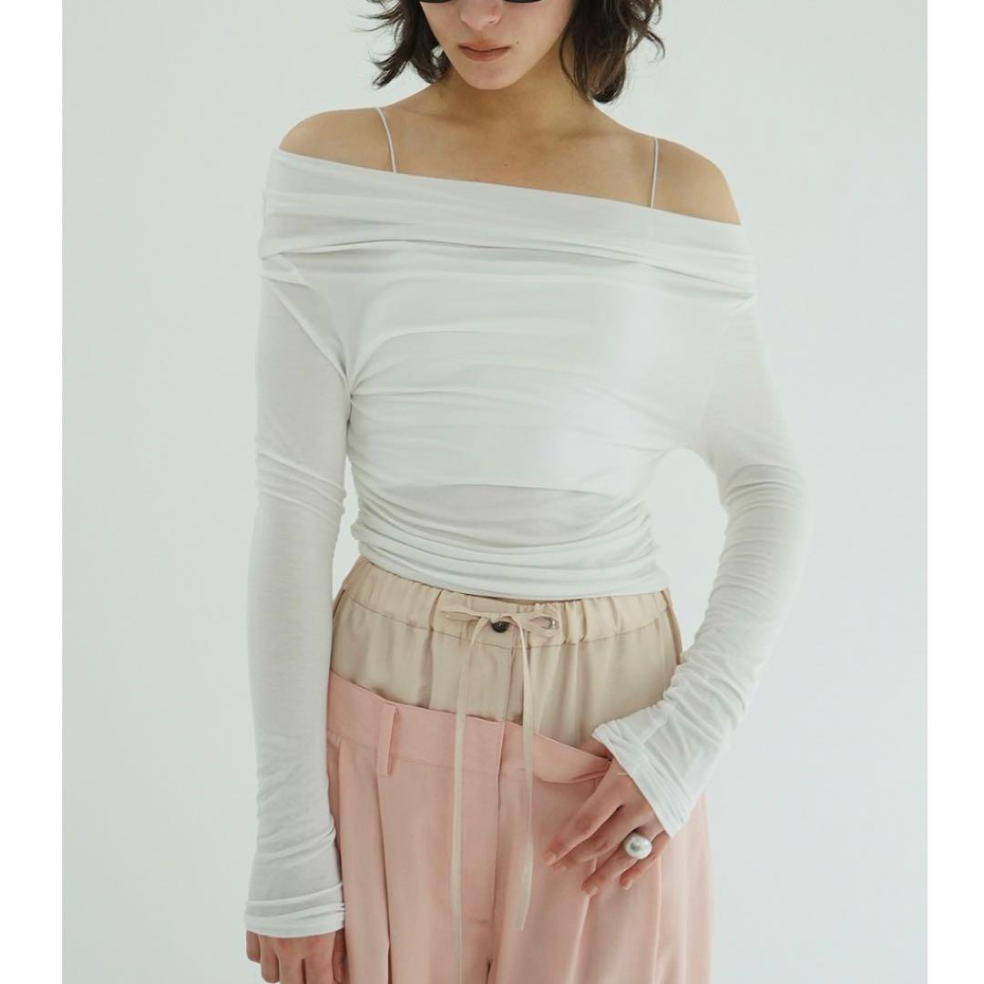 CLANE 26ss ドレープオフショルダートップス