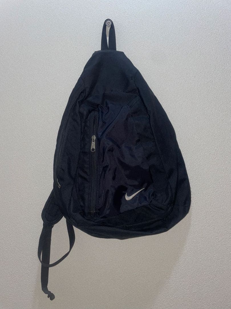 NIKE ワンショルダーバッグ 90sブラック y2k TECH 刺繍ロゴ
