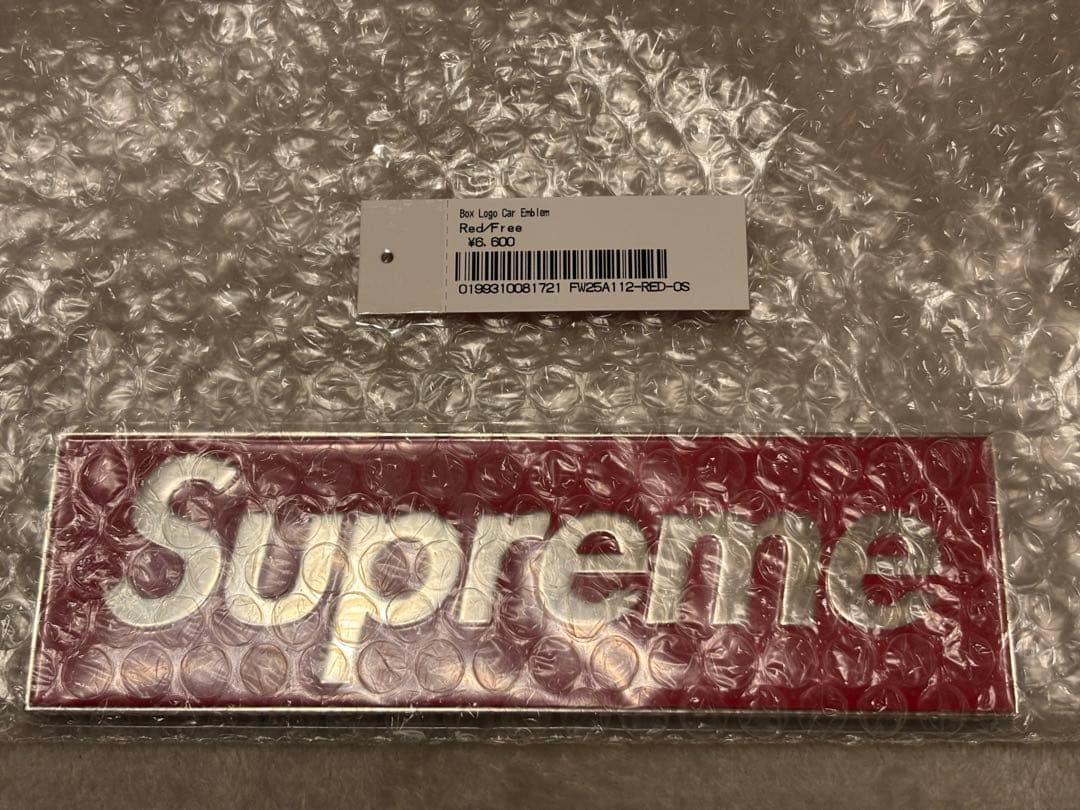 Supreme Box Logo Car Emblem RED - メルカリ