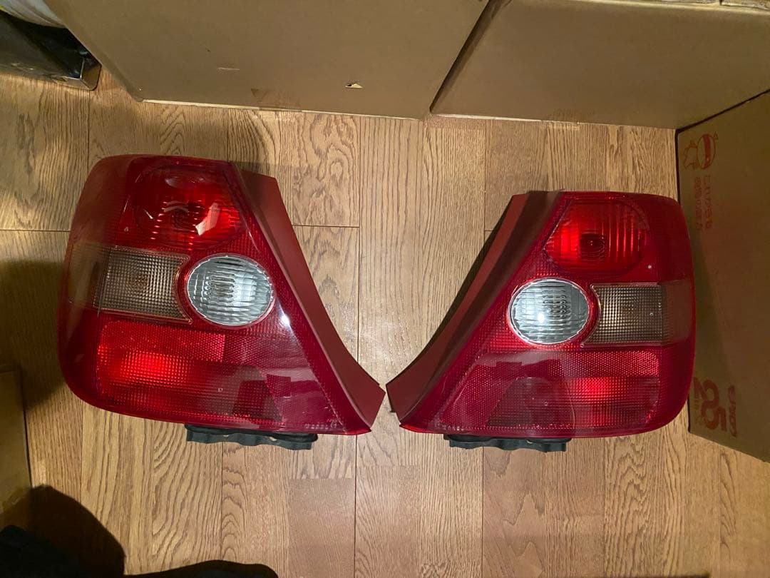 ep3　シビックタイプR　前期　LA-EP3 テールランプ　 テールレンズ