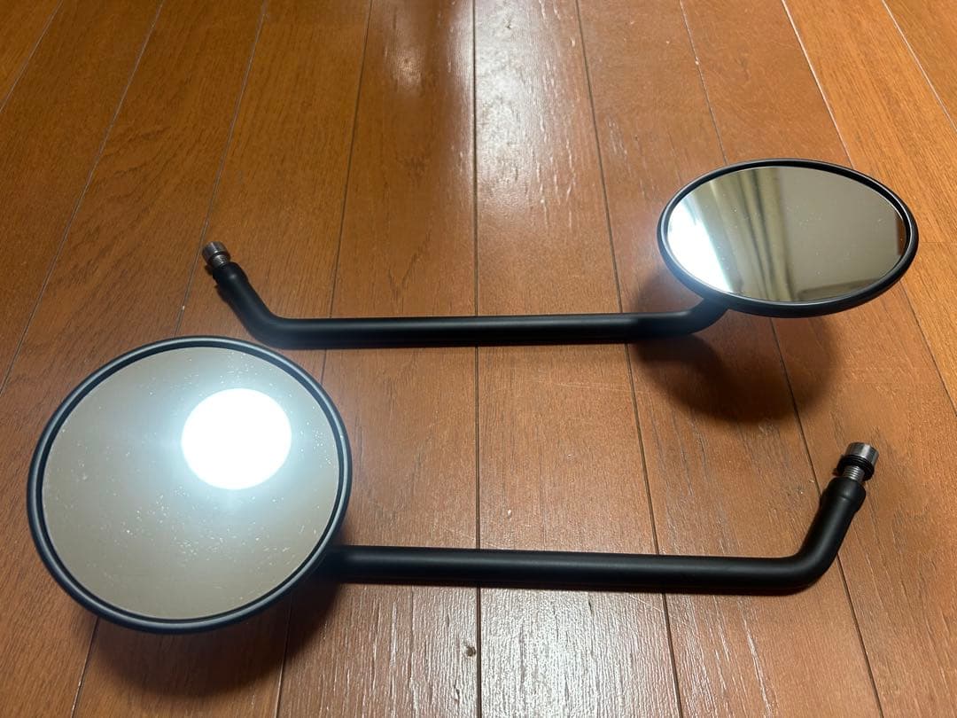 トライアンフ　ボンネビルT120純正ミラー